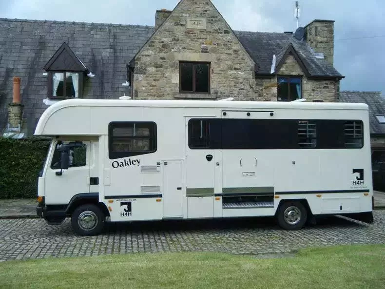 11 Tonne Horsebox 4 Stall