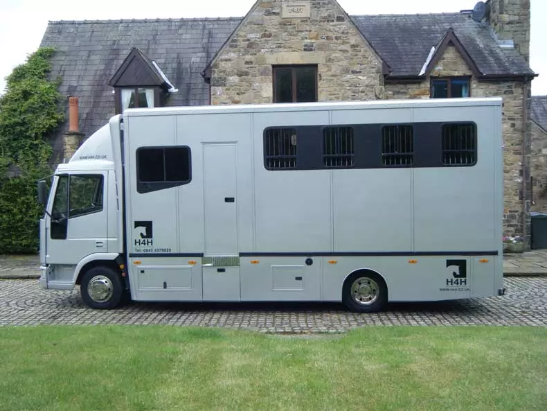 7.5 Tonne Horsebox 4 Stall